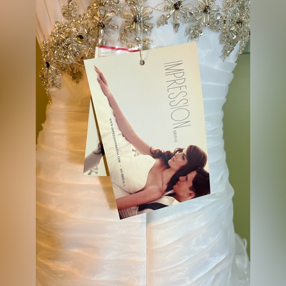 Sweetheart & Pleated Bodice Wedding Gown with Ruffled Skirt & Sweeping Train - Picture 9 of 9